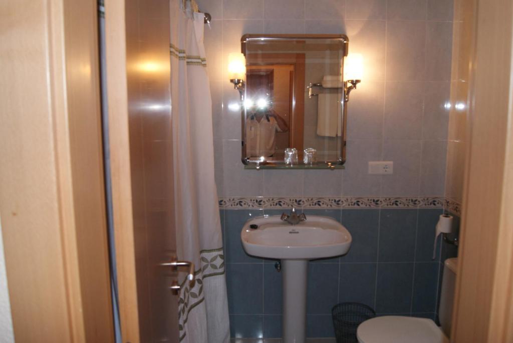 Hotel Alameda Alba De Tormes Pokój zdjęcie