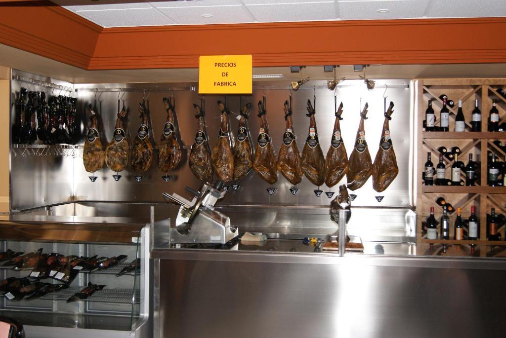 Hotel Alameda Alba De Tormes Zewnętrze zdjęcie